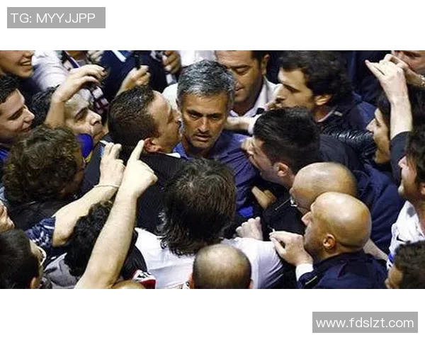 南京足球队个人能力引发热议球迷对球员表现褒贬不一