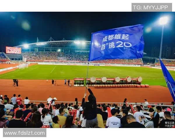 成都足球队比赛经验深度对比分析揭示球队成长与挑战